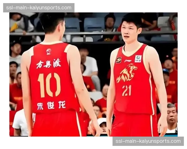 浙江广厦迎战北京北控，胡金秋与邹雨宸内线对决成焦点